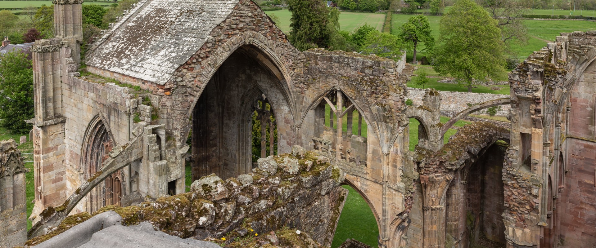 Exploring the Ancient Ruins of Scotland